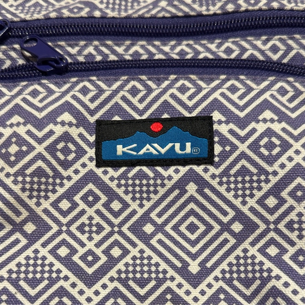 Kavu Women's Tote and Crossbody Set - Black and Cream - Picture 2 of 5
